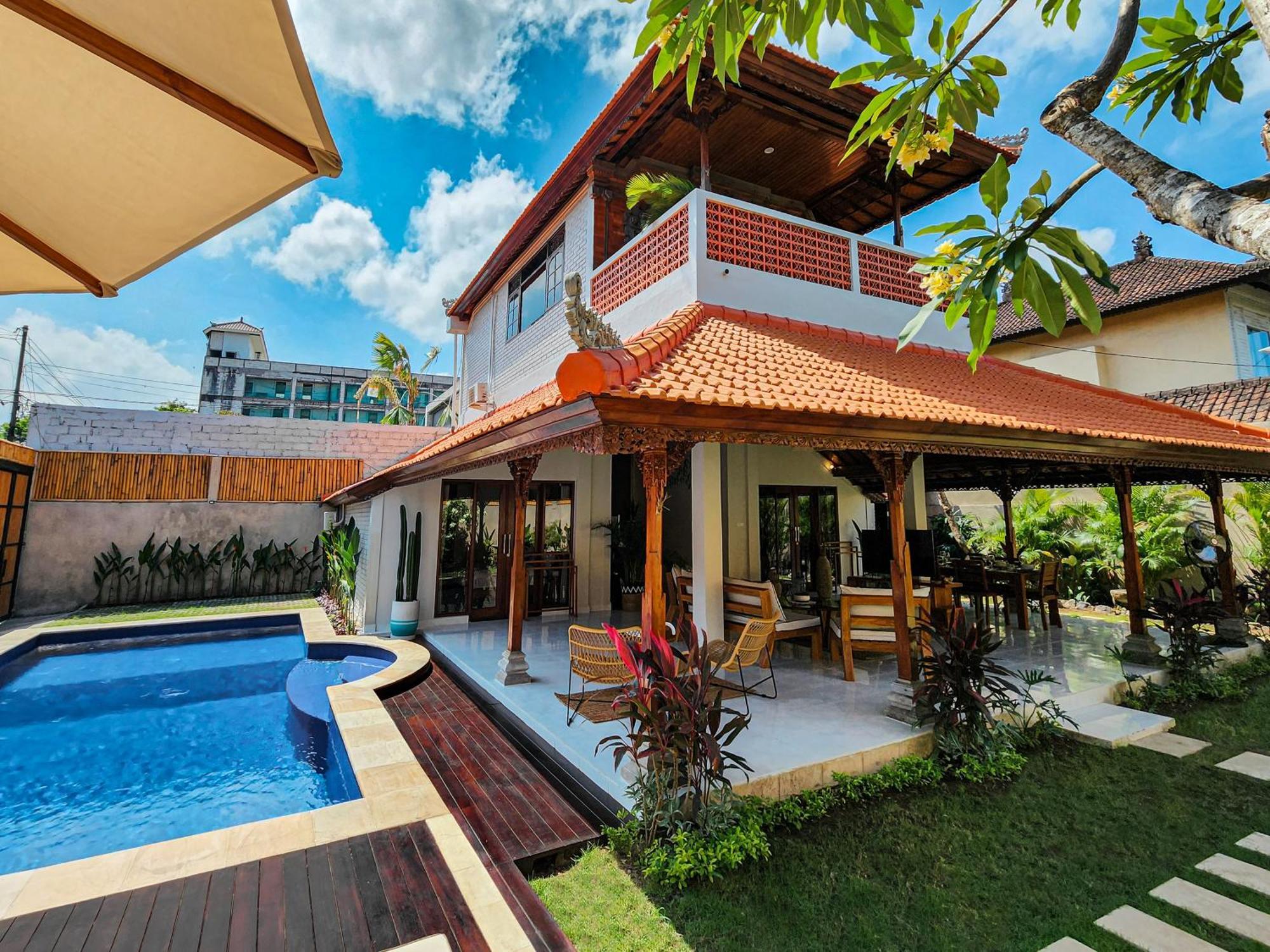 Inyoni Toucan - Location In Seminyak. *