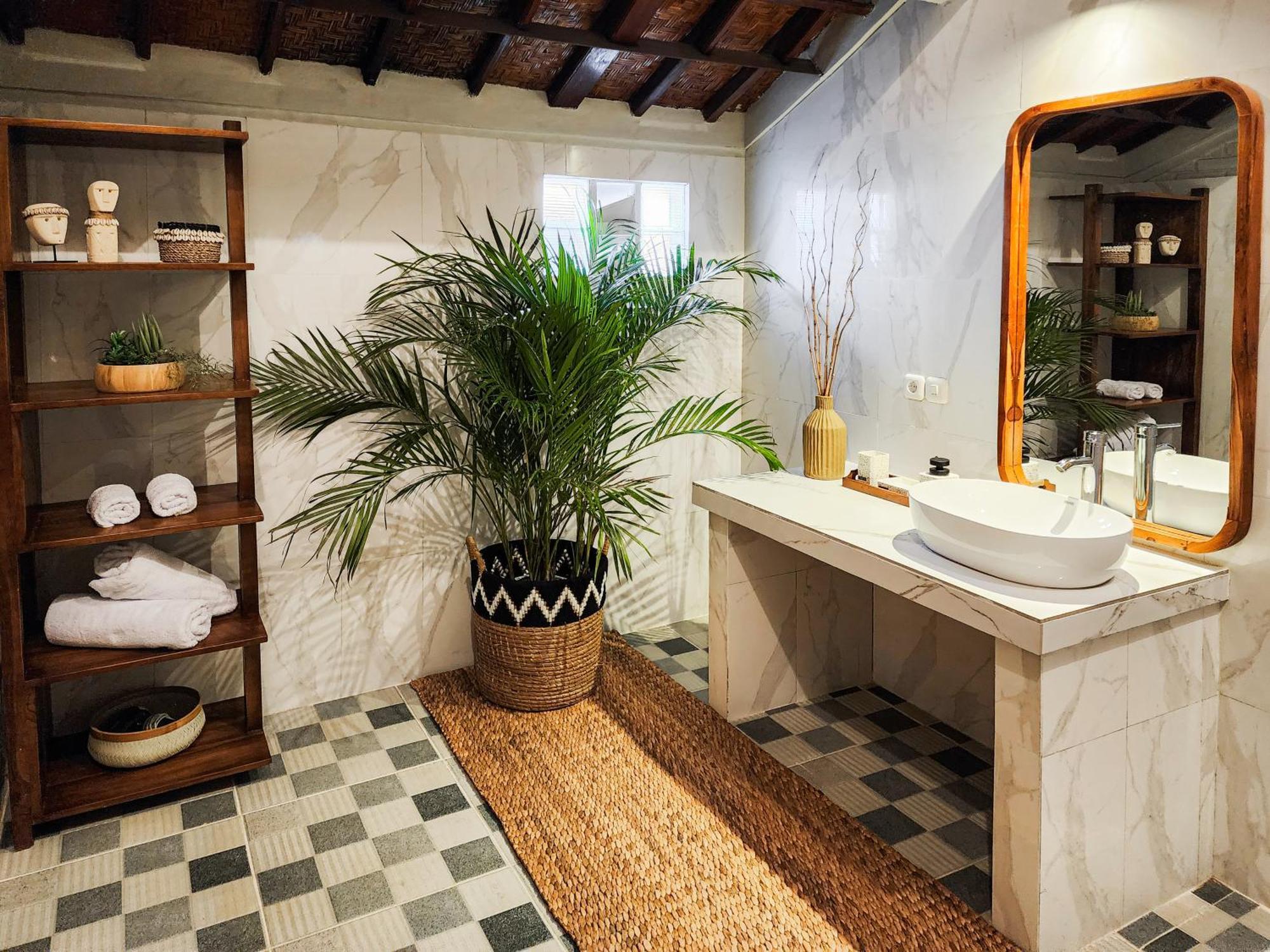 Inyoni Toucan - Location In Seminyak. *